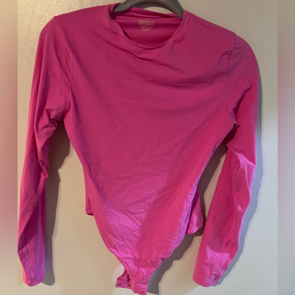 SKIMS Bright Pink Top